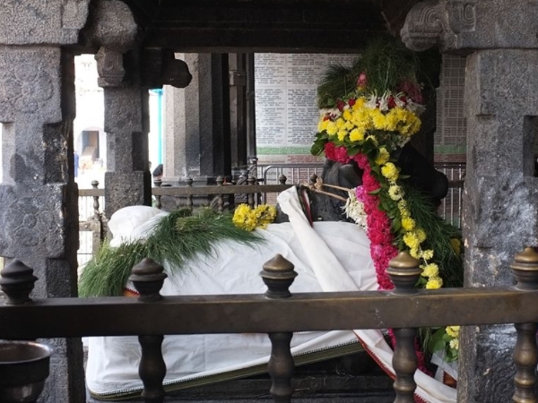 அருள்மிகு முண்டக கண்ணியம்மன் (ராகு ஸ்தலம்): அருள்மிகு முண்டக கண்ணியம்மன் (ராகு ஸ்தலம்):