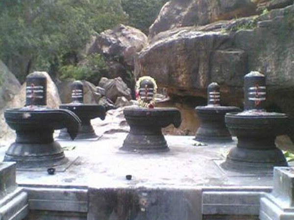 மகரிஷி மனைவி வழிபட்ட பஞ்ச லிங்கம்