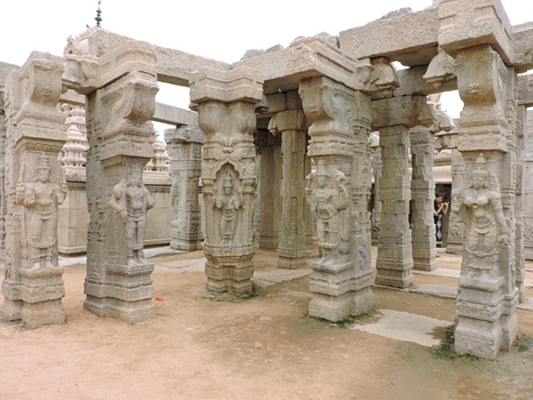 அருகிலுள்ள சுற்றுலாத் தளங்கள் அருகிலுள்ள சுற்றுலாத் தளங்கள்