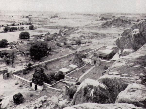 2500 வருடங்கள் தொடர்ந்து இயங்கி வரும் தமிழ் நகரம் எது தெரியுமா ?