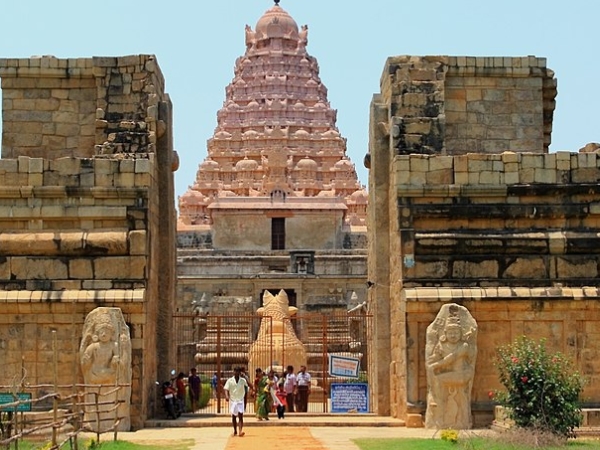  கங்கை கொண்ட சோழபுரம்