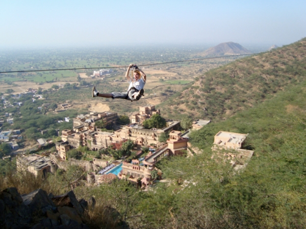 நீம்ரானா கோட்டை 