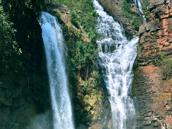 கெண்டாய் நீர்வீழ்ச்சி