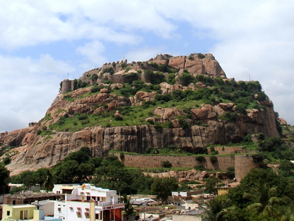 கொப்பல் யாத்ரீக தலத்தின் சிறப்பம்சங்கள் கொப்பல் யாத்ரீக தலத்தின் சிறப்பம்சங்கள்