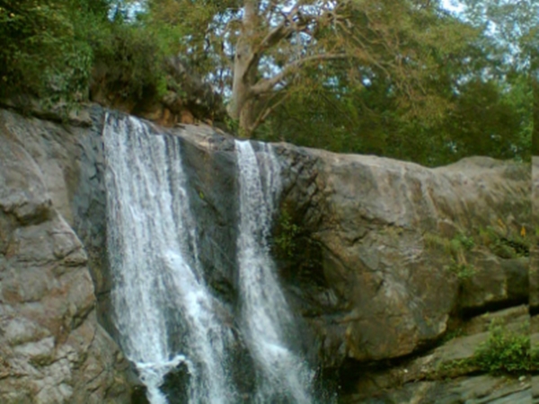 நீர்வீழ்ச்சி நீர்வீழ்ச்சி