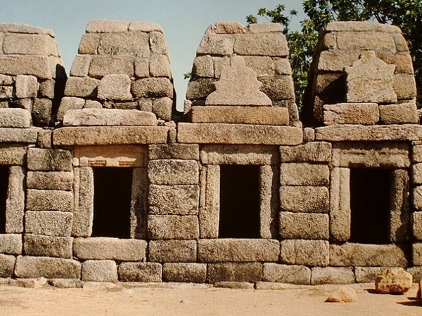 சவுசாத் யோகினி கோயில்