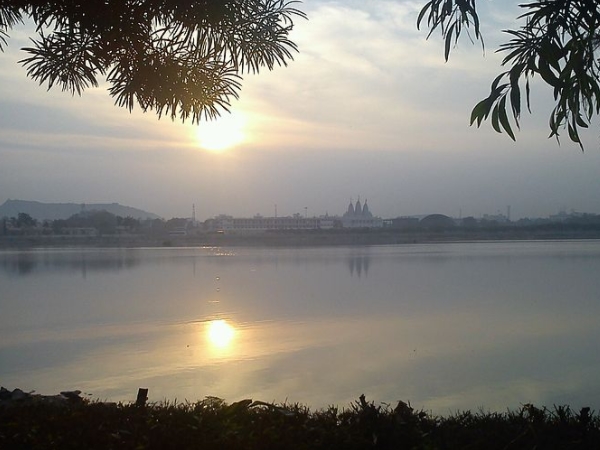ஹமீர்ஸர் ஏரி ஹமீர்ஸர் ஏரி