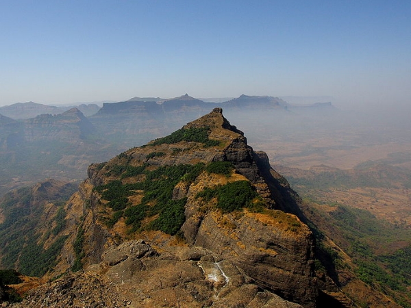 ஹரிஷ்சந்திரகட் கோட்டை 