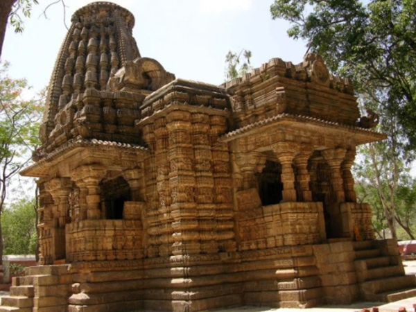கோயில்கள் கோயில்கள்