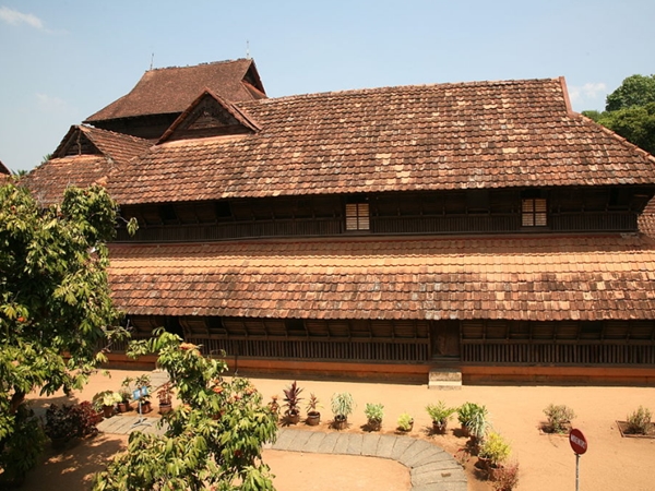 வருஷம் 16 