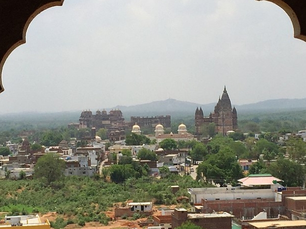 பேரெழில் பொங்கும் ஓர்ச்சா