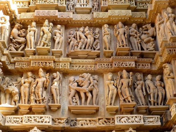 வீரமும் செழுமையும்