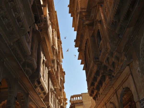 டாசியா டவர் 