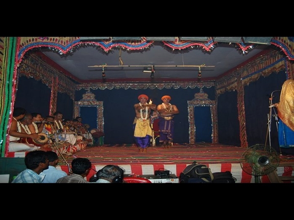 காமிகாகம முறை பூசை.