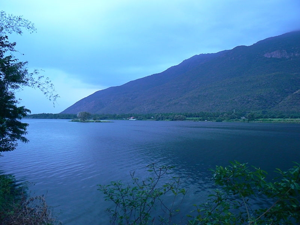 தண்ணீர் தண்ணீர்