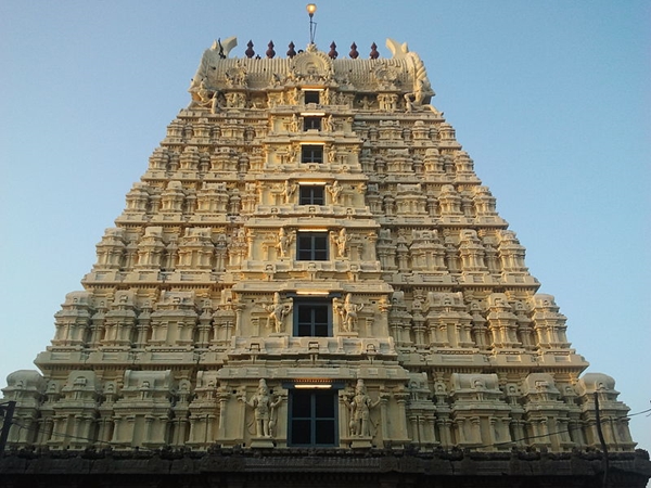 வேலூர் வேலூர்