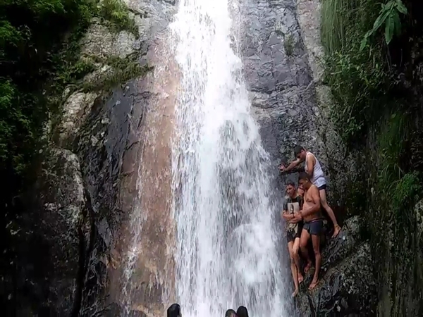 ருத்ர ஹரி நீர்வீழ்ச்சி