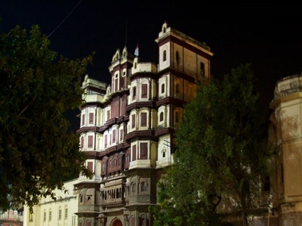 ராஜ்வாடா அரண்மனை 