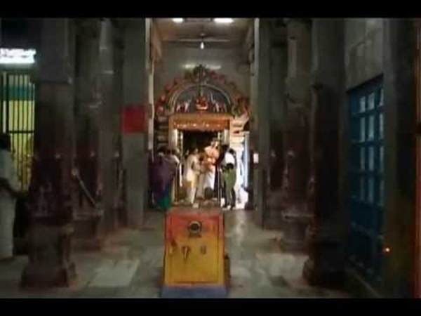 நெல்லுக்கடை மாரியம்மன் கோவில்