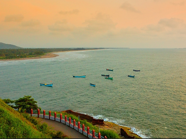 முருதேஷ்வர் அருகே என்னவெல்லாம் பார்க்கமுடியும்