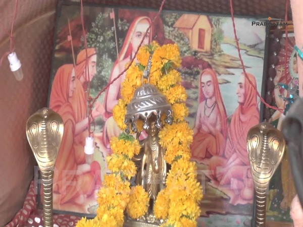 ஸ்ரீ தஷ்னாமி அக்கார‌ மந்திர் 
