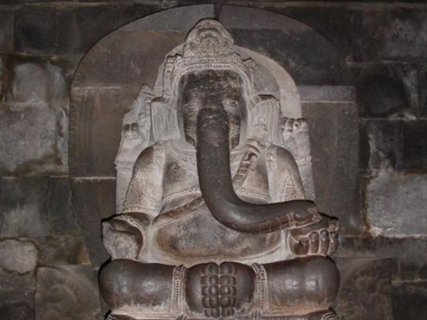 நாகதோஷம் நீக்கும் ஆபத்சகாயர்