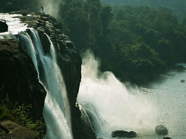 அதிரப்பள்ளி அருவி அதிரப்பள்ளி அருவி