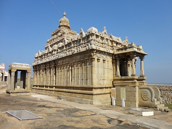 தலக்காட்டு அடையாளம் தலக்காட்டு அடையாளம்