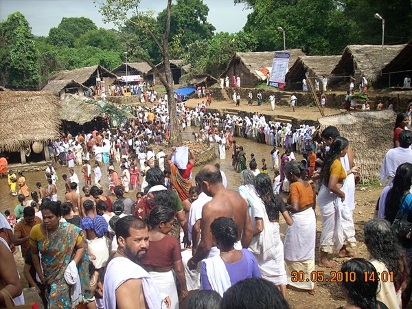 அக்கரே கோவில்