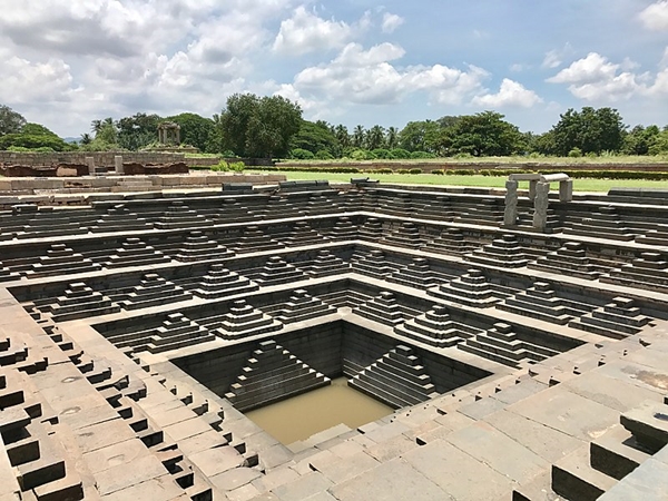 ஹம்பி ஹம்பி