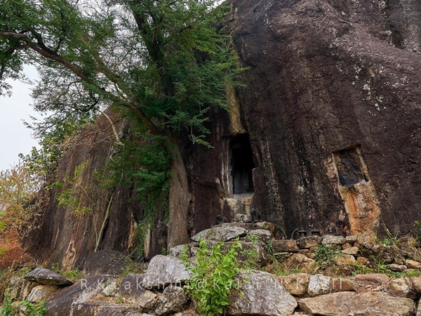 திருநந்திக்கரை குகைக் கோவில்