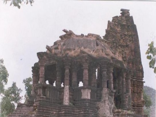  சிதிலங்கள்