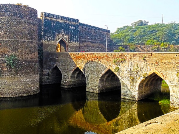 நினைவுச் சின்னங்கள்