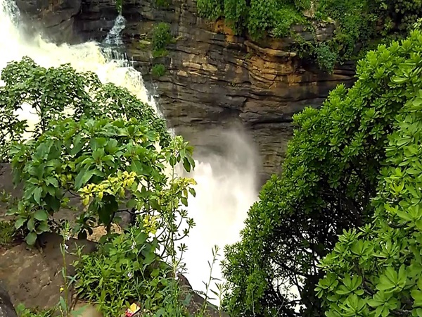 சுற்றியுள்ள சுற்றுலா இடங்கள் 