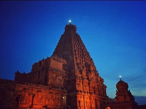  தஞ்சை கோயில் பொக்கிஷங்கள்