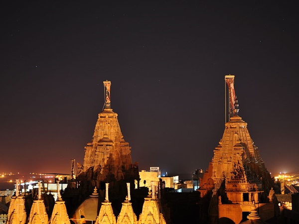  தங்க கோட்டை