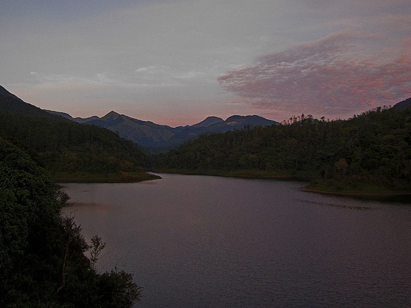 நீரார் அணை - எப்படி செல்வது, என்னவெல்லாம் செய்யலாம் | Nirar Dam - How to reach, things to do and more