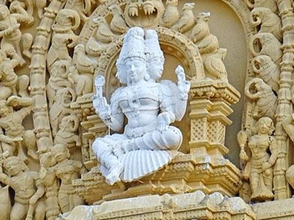 அன்னை சாமுண்டீஸ்வரி 