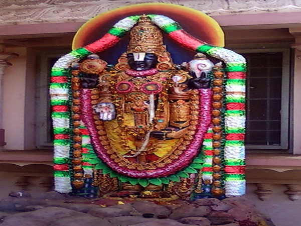 நலன் பெருக்கும் பெருமாள் நலன் பெருக்கும் பெருமாள்