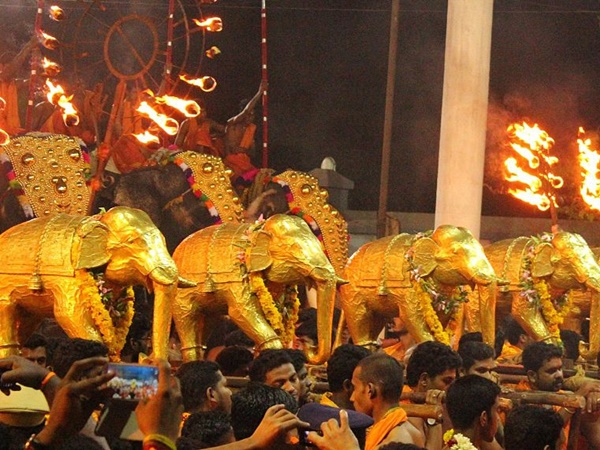 துலாபாரம் எனப்படும் நேர்த்திக்கடன் 