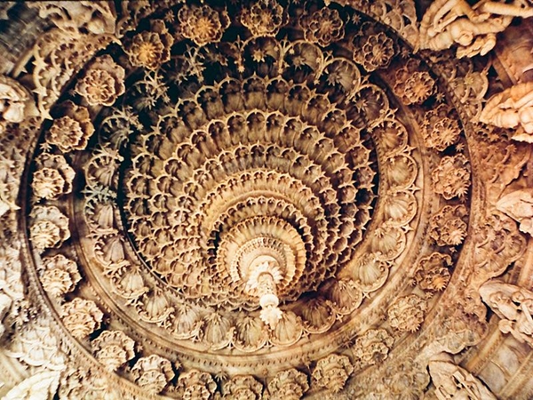 விலை உயர்ந்த மேற்கூரை விலை உயர்ந்த மேற்கூரை