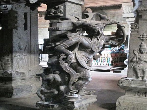 பிரம்மாண்ட அனுமன்