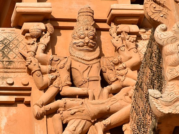 சிங்க முகம் சிங்க முகம்
