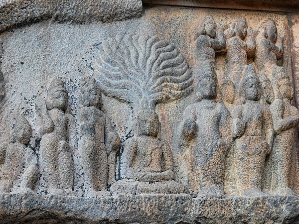 புத்தரா வேறு யாருமா? புத்தரா வேறு யாருமா?