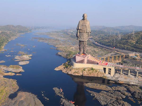 சரோவர் அணை சரோவர் அணை