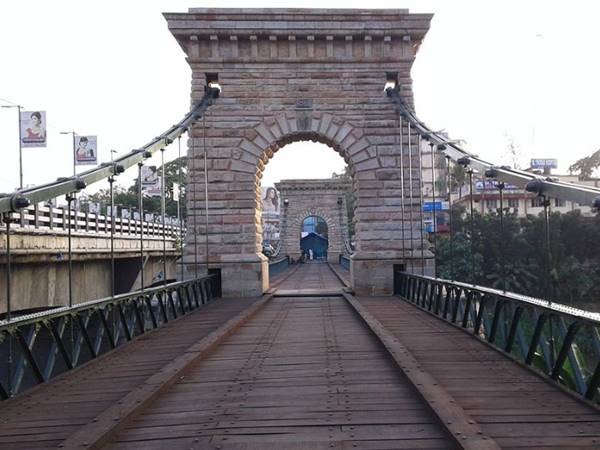  எங்குள்ளது