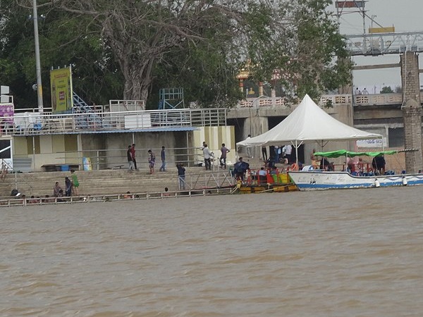 நீர்விளையாட்டுகள்