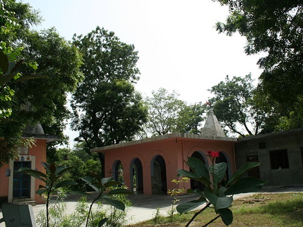 ஆன்மீகத்தலங்கள்