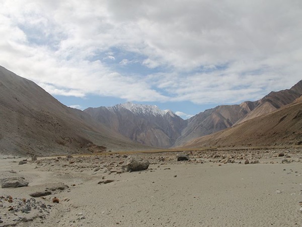  லேயின் அழகிய 5 புகைப்படங்கள்