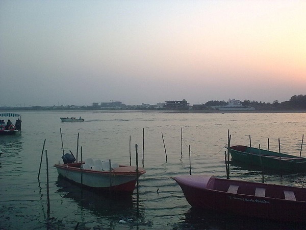 கொண்டாடுங்கள் குழந்தைகளோடு